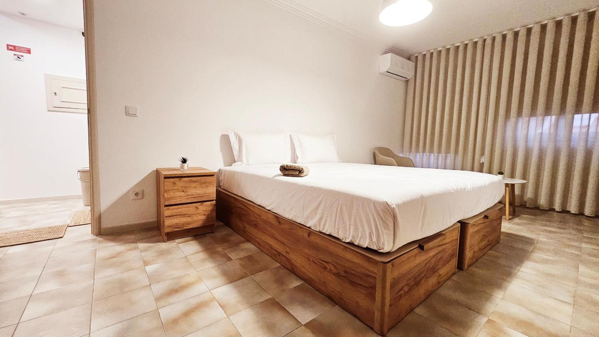 Rooms4You 3 In Historic Center Of Braga Esterno foto